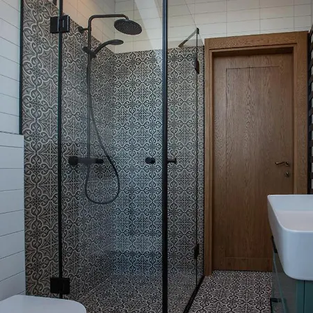 M8 Exclusive Каунас